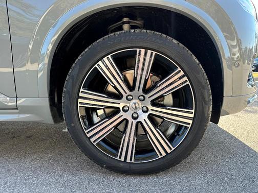 2025 Volvo XC90 B6 Plus 7-Seater