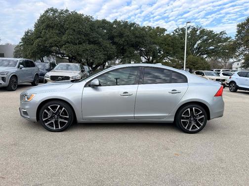 2017 Volvo S60 T5 Dynamic