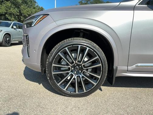 2026 Volvo XC90 B5 Plus 7-Seater