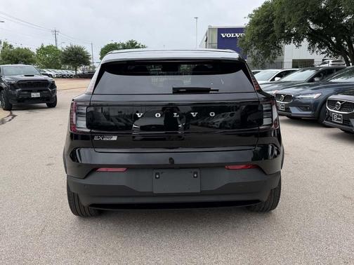 Onyx Black 2026 Volvo EX30 SINGLE MOTOR PLUS
