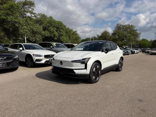 Crystal White 2026 Volvo EX30 SINGLE MOTOR PLUS