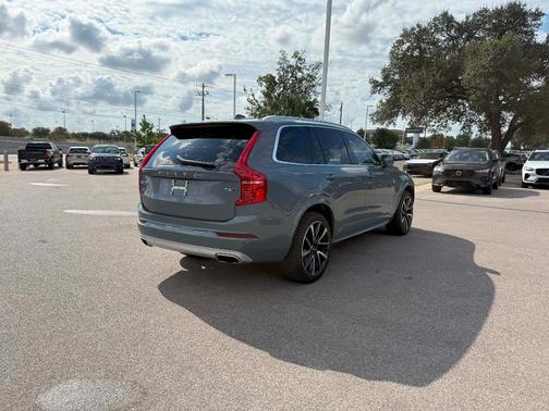 2020 Volvo XC90 T6 Momentum 6 Passenger