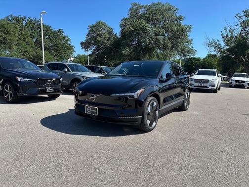 2025 Volvo EX30 Twin Motor Plus