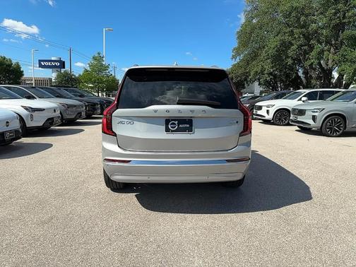 2025 Volvo XC90 B5 Plus 7-Seater