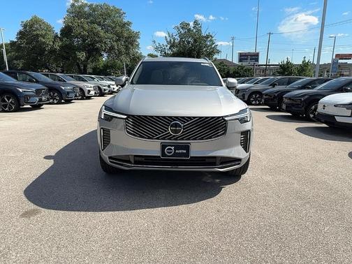 2025 Volvo XC90 B5 Plus 7-Seater