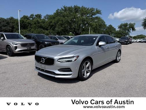 Bright Silver 2018 Volvo S90 T5 Momentum
