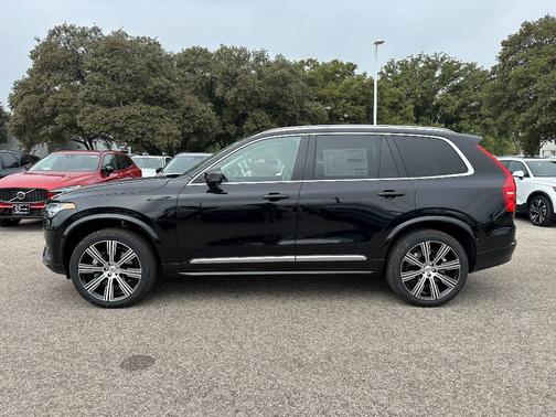 2025 Volvo XC90 B6 Plus 7-Seater
