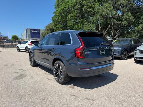 Denim Blue 2026 Volvo XC90 Plug-In Hybrid T8 Plus 7-Seater