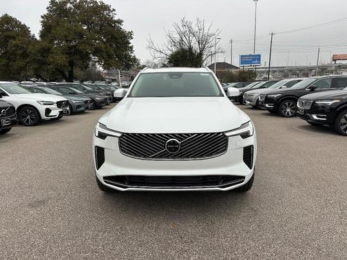 2025 Volvo XC90 Plug-In Hybrid T8 Ultra 7-Seater