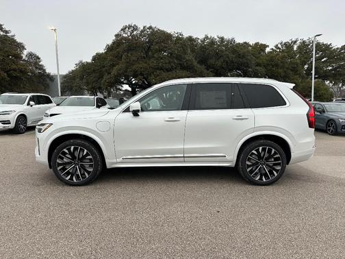 2025 Volvo XC90 Plug-In Hybrid T8 Ultra 7-Seater