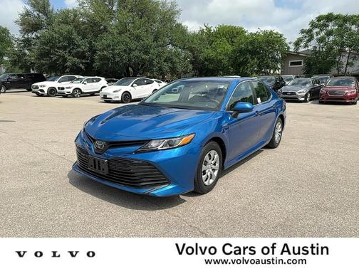 2020 Toyota Camry Hybrid LE