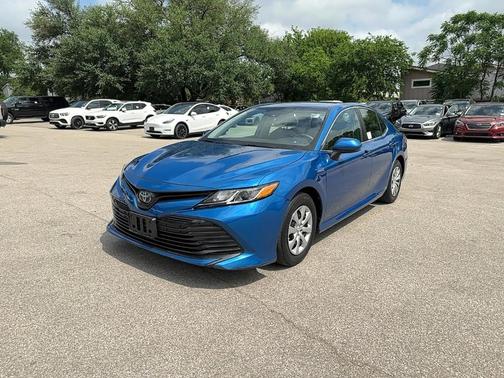 2020 Toyota Camry Hybrid LE