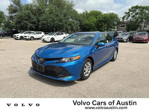 2020 Toyota Camry Hybrid LE