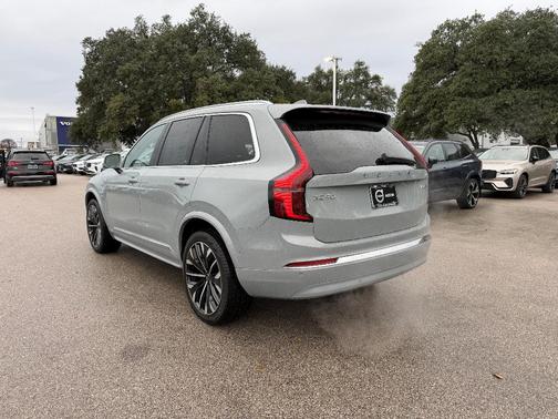 2026 Volvo XC90 B6 Ultra 7-Seater