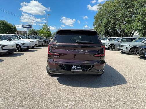 2025 Volvo EX90 Twin Motor Plus