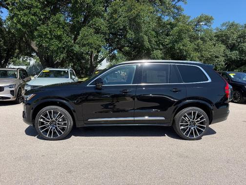 Onyx Black 2026 Volvo XC90 B6 Plus 6-Seater