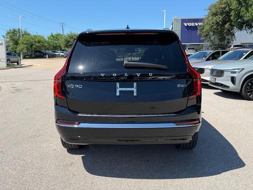 Onyx Black 2026 Volvo XC90 B6 Plus 6-Seater