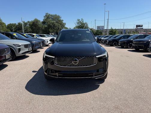 Onyx Black 2026 Volvo XC90 B6 Plus 6-Seater