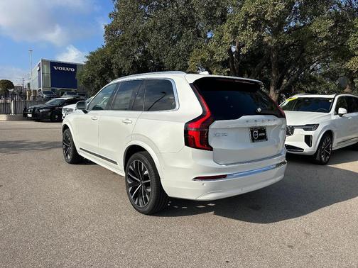 2026 Volvo XC90 B6 Ultra 7-Seater