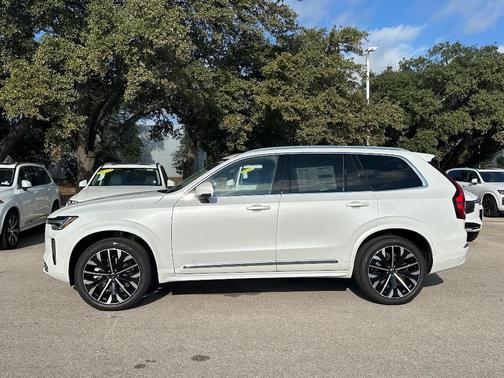 2026 Volvo XC90 B6 Ultra 7-Seater