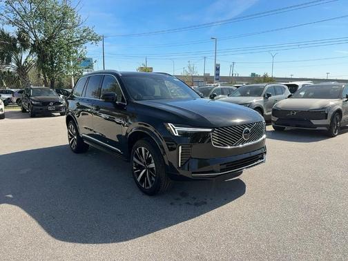 2026 Volvo XC90 B5 Core