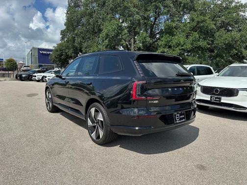 2025 Volvo EX90 Twin Motor Ultra