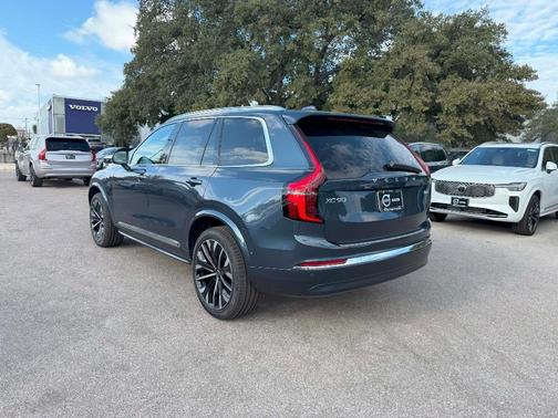 2026 Volvo XC90 B6 Plus 7-Seater
