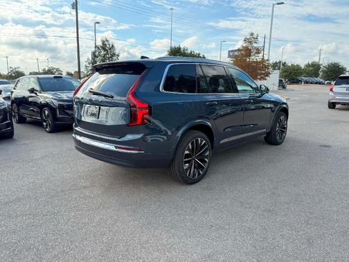 2026 Volvo XC90 B6 Plus 7-Seater