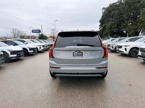 2026 Volvo XC90 B6 Ultra Dark Theme 7-Seater