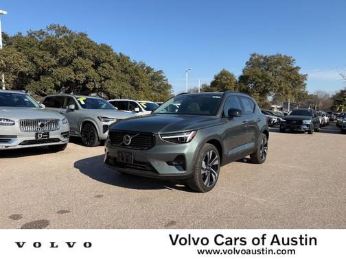2026 Volvo XC40 B5 Ultra