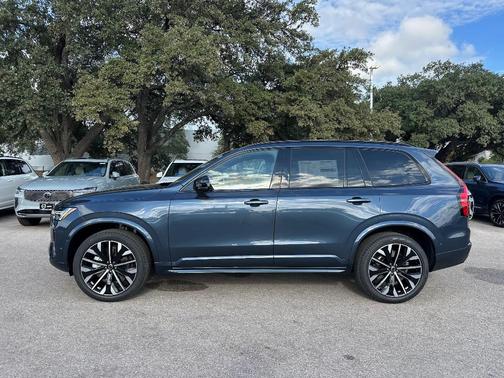 2026 Volvo XC90 B6 Ultra Dark Theme 7-Seater