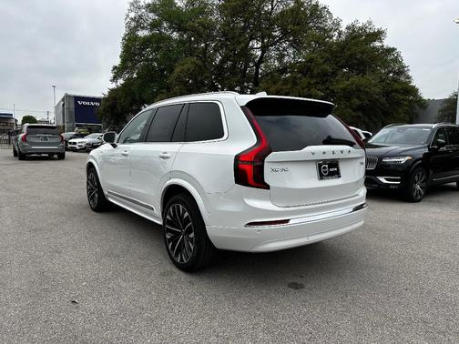 2025 Volvo XC90 Plug-In Hybrid T8 Plus 7-Seater