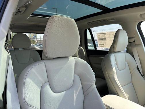 2025 Volvo XC90 B6 Plus 6-Seater