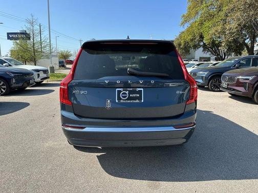 2025 Volvo XC90 B6 Plus 6-Seater