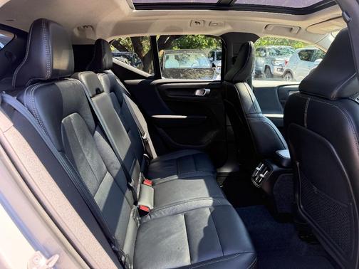 Silver 2023 Volvo XC40 B5 Plus Bright Theme