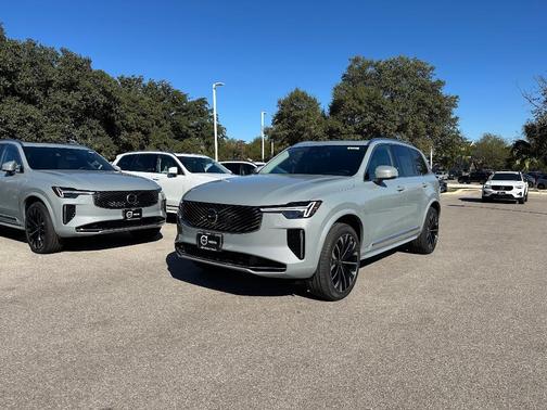 2026 Volvo XC90 B5 Core