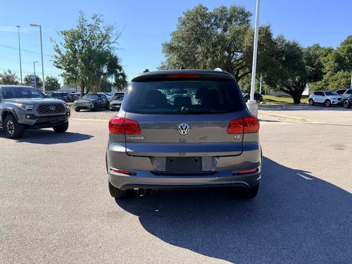 2017 Volkswagen Tiguan 2.0T Sport