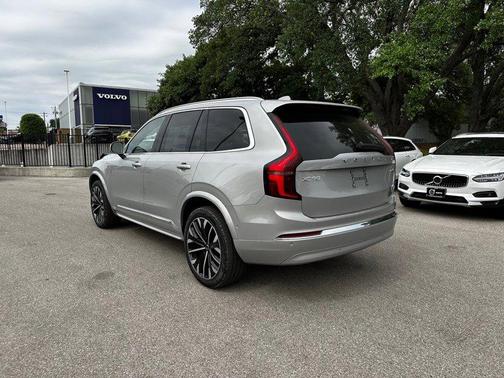 2025 Volvo XC90 Plug-In Hybrid T8 Plus 7-Seater