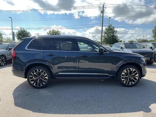 2026 Volvo XC90 B6 Plus 7-Seater