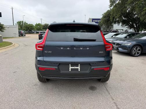 Denim Blue 2026 Volvo XC40 B5 Ultra