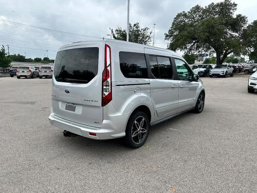 2018 Ford Transit Connect Titanium w/Rear Liftgate