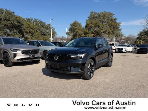 2026 Volvo XC40 B5 Ultra