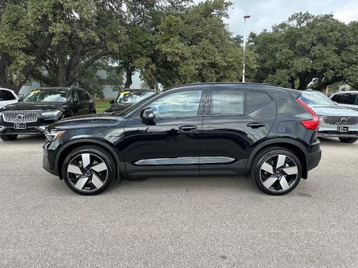 2026 Volvo EX40 Twin Motor Plus