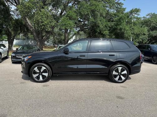 2025 Volvo EX90 Twin Motor Plus