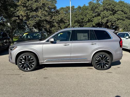 2026 Volvo XC90 B6 Plus 7-Seater