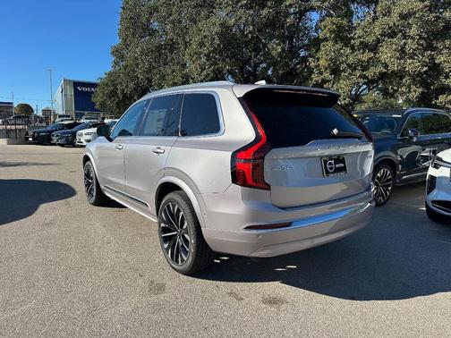 2026 Volvo XC90 B6 Plus 7-Seater