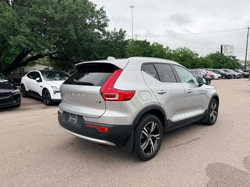 Silver 2023 Volvo XC40 B5 Plus Bright Theme