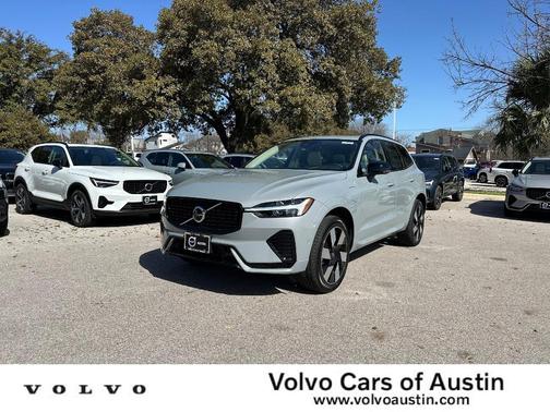 2025 Volvo XC60 Plug-In Hybrid T8 Plus