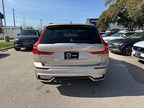 2025 Volvo XC60 B5 Plus