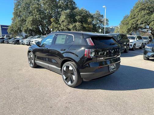 2026 Volvo EX30 Twin Motor Plus